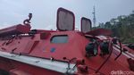 Keren! Ini Tank Baja Khusus Pemadam Api Buatan Pindad