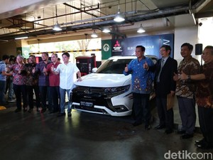 Stasiun Pengisian Listrik Mitsubishi Kini Tersedia di Mall