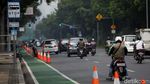 Hati-hati! Kendaraan yang Terobos Jalur Sepeda Akan Ditilang Polisi