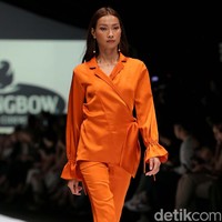 Fashion show Paulina Katarina terinspirasi dari wanita urban yang independen dan percaya diri, di Jakarta Fashion Week 2020, Senayan City, Jakarta. Senin [28/10/2019]. Foto: Rachman Haryanto/detikcom