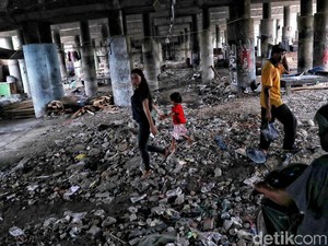 Badai PHK Merajalela, Angka Kemiskinan Siap Membludak