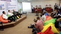 Masih dalam rangkaian yang sama, ada juga Penyelenggaraan UMKM Appreciation Awards yang dibarengi Festival UMKM guna memberikan apresiasi kepada UMKM terjamin di Perum Jamkrindo. Foto: dok. Jamkrindo