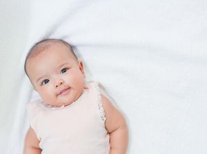 35 Nama Bayi Perempuan Islami 2 Kata dan Artinya, Awalan Huruf A