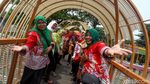 Jembatan Krendang, Spot Swafoto Favorit Anak Muda hingga Emak-emak