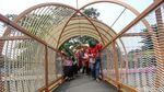Jembatan Krendang, Spot Swafoto Favorit Anak Muda hingga Emak-emak