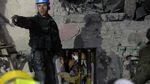 Korban Gempa Albania Tidur di Tenda Darurat