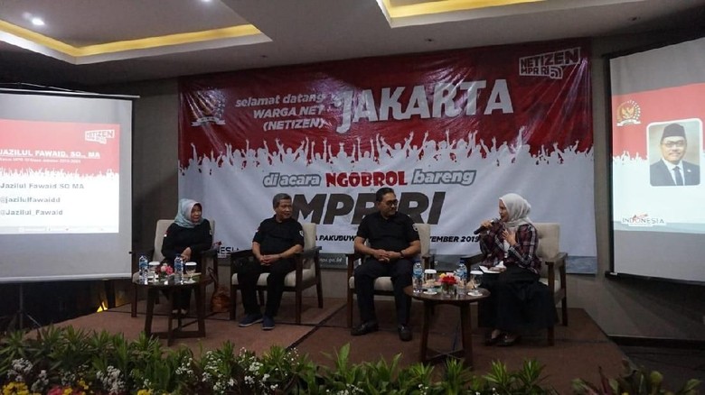 Ngobrol Bareng MPR, Pegiat Dunia Maya Tetap Ingin Pemilu Langsung Ngobrol Bareng MPR, Pegiat Dunia Maya Tetap Ingin Pemilu Langsung