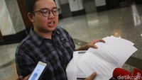 Zico mencabut perkara pada 19 November 2019, tapi masih mendapat pemberitahuan ada putusan pada Kamis (28/11) esok.
