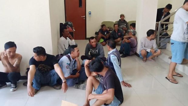 Polda Jabar Amankan 44 Preman di Bandung