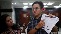 Dengan demikian, pembentukan undang-undang a quo sebagai proses pembentukan undang-undang yang baik tidak dipenuhi sehingga timbul kerugian yang seharusnya dapat dicegah jika asas-asas pembentuk undang-undang yang baik dipenuhi.