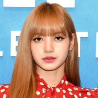 Garis Tipis dan Natural. Gaya eyeliner paling natural ini menandakan kamu orang yang praktikal dan mengutamakan efisiensi dalam segala hal. Kamu tahu benar apa tujuan yang ingin dicapai dan akan berusaha mencapainya semaksimal mungkin. Kamu pribadi yang simpel, tidak neko-neko dan mempunyai ekspektasi realistis dalam hidup. Foto: Getty Images