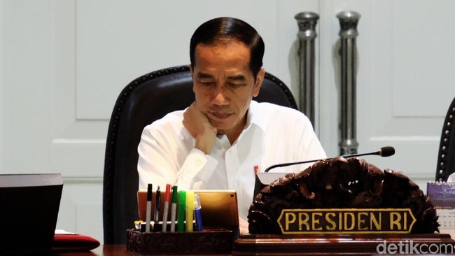Jokowi Minta Maaf Pejabat Eselon III dan IV Diganti Robot