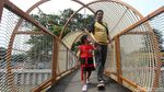 Jembatan Krendang, Spot Swafoto Favorit Anak Muda hingga Emak-emak