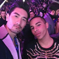 Ia juga sering diundang ke berbagai acara fashion dan menjadi model brand dan majalah kenamaan. Foto: Instagram @godfreygao