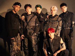 Daebak! Ryan Reynolds Jadi Member Baru EXO