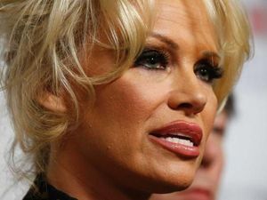 PM Scott Morrison Tolak Permintaan Pamela Anderson Bantu Kasus Julian Assange