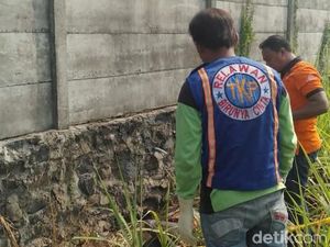 Mayat Wanita Setengah Bugil Ditemukan di Belakang Pabrik Karpet Jombang