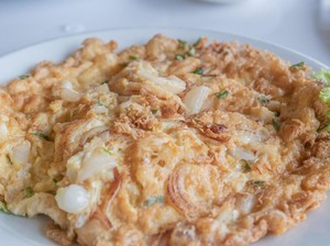 Omelet Thailand yang Gurih Pedas Enak Buat Sarapan