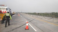 Kecelakaan diduga terjadi karena sang sopir mengantuk.