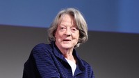 Maggie Smith dikenal sebagai bintang film Harry Potter, namun tak banyak yang tahu penampilan aktris berusia 84 tahun itu kala muda. Tabatha Fireman/Getty Images