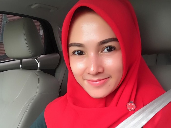 Benazir, istri muda Limbad