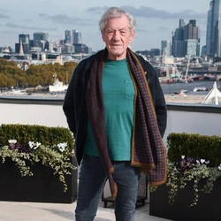 Magneto Keceplosan, Ian McKellen Bocorkan Spoiler Avengers: Doomsday