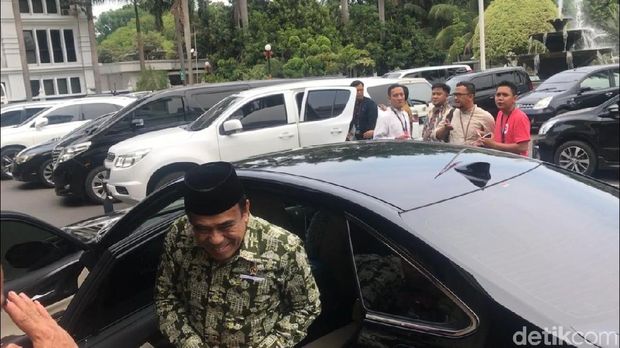 Menko Mahfud Md Rapat Bareng Menag Fachrul-Mendagri Tito