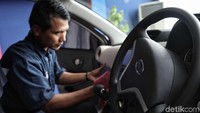 Menyimak pernyataan Putu, memang penjualan Datsun mengalami penurunan tahun ini dibanding tahun lalu berdasarkan laporan datanya ke Gaikindo. Pada periode Januari-Oktober, penjualan Datsun turun 18,5 persen. Pada 2018, penjualan ritel Datsun dari Januari ke Oktober tercatat pada angka 8.390, sedangkan pada 2019 hanya 6.836 unit.