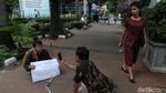 Penyandang Disabiltas Ini Geruduk Kantor Kemenhub Sendirian