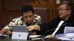 Sepupu hingga Eks Kakanwil Jatim Bersaksi di Sidang Romahurmuziy