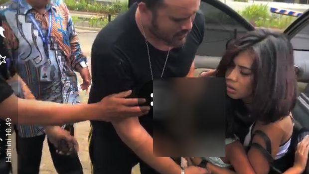 Karen dan Suami, Arya saat berebut anak dan libatkan Marshanda