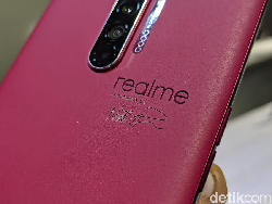 Wujud Realme X2 Pro Master Edition yang Terinspirasi dari Batu Bata