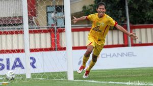 Gol Semata Wayang Adam Alis Menangkan Bhayangkara atas Arema