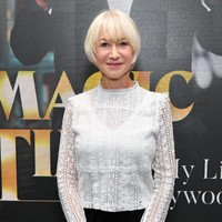 Aktris senior Helen Mirren berperan sebagai Magdalene Shaw, ibu dari mantan musuh Dom, Owen dan Deckard. Foto: Dia Dipasupil/Getty Images