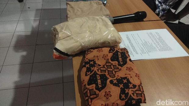 Barang bukti dugaan penipuan biro haji