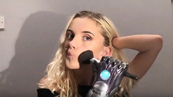 Lewat kanal YouTube miliknya Tilly Lockey yang telah memiliki 17 ribu lebih subscriber, ia berbagi banyak hal. Foto: Youtube/Tilly Lockey