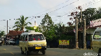 Kalau taksi panggilannya taksi argo. Dan taksi online panggilannya grab, jelas warga lokal Balikpapan, Zulkifli. Foto: Luthfi Anshori/detikOto