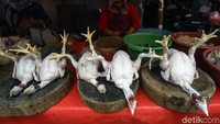 Kemendag memantau harga pangan di 15 provinsi karena cukup banyak masyarakat di 15 provinsi itu merayakan Natal.