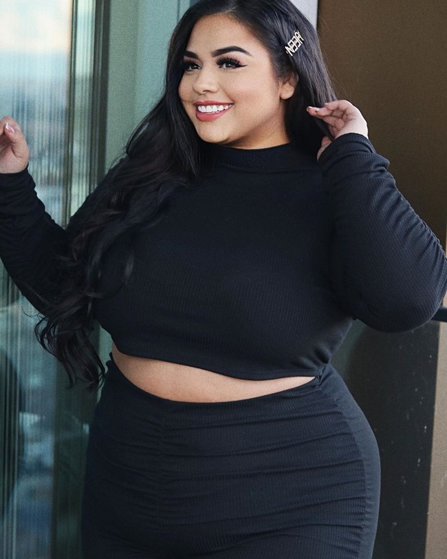 Diana Sirokai kerap mendapatkan komentar mengerikan karena tubuhnya yang gemuk. Sepanjang masa remajanya, Diana menghadapi hambatan dalam kariernya. Foto: Instagram