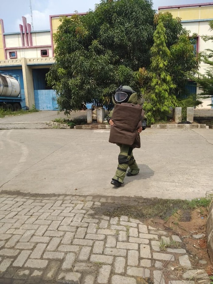 Botol Berkabel di Tangerang Bikin Geger, Seorang Pria Ditangkap Polisi