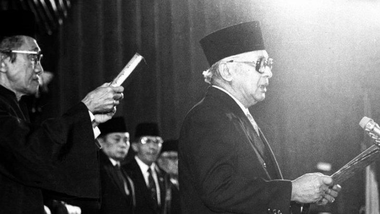 Kilas Balik Zaman Orba Saat Presiden Dipilih oleh MPR Kilas Balik Zaman Orba Saat Presiden Dipilih oleh MPR