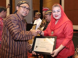 Pemkot Semarang Sabet Penghargaan Inovasi Pembangunan Daerah