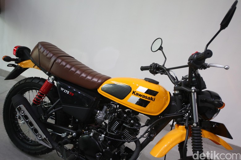 Kawasaki W175 TR. Foto: Agung Pambudhy Kawasaki W175 TR. Foto: Agung Pambudhy