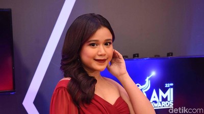 Lebih Semangat Pagi Ini Lihat Senyum Brisia Jodie