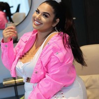 Penggemar media sosial Diana tumbuh, dan dia bahkan menarik perhatian orang-orang di industri mode. Ia telah menandatangani perjanjian pemodelan dengan merek ukuran plus Curvy Kate. Diana juga bekerja dengan e-tailers termasuk ASOS, PrettyLittleThing dan Fashion Nova. Foto: Instagram