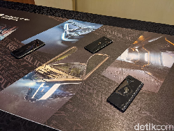 Penampakan ROG Phone 2, Ponsel Gaming Jagoan Asus
