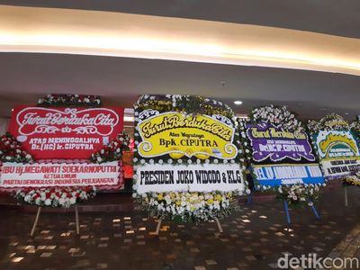 Jajaran Karangan Bunga dari Pejabat hingga Pengusaha untuk Ciputra