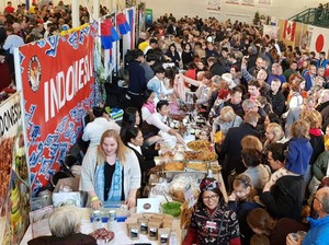 Tempe-Sate Laris di Bazar Amal, KBRI Bratislava Sumbang Dana Kemanusiaan