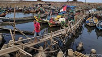 Rencananya permukiman tersebut juga akan dibangun taman untuk mengurangi kesan kumuh dan kotor kawasan kampung kerang hijau.