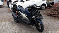 Akibat benturan itu, korban mengalami luka berat pada kepalanya dan langsung dilarikan ke rumah sakit terdekat. Namun, Kasat Lantas Polres Sleman AKP Mega Tetuko mengatakan sesampainya di rumah sakit, korban ternyata sudah meninggal dunia. Atas kejadian itu, polisi menahan sopir bus Trans Jogja tersebut.